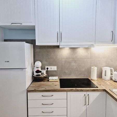 La Casa De Veronica - Serene Apartment With Shared Pool, Steps From The Beach Torrevieja Eksteriør bilde